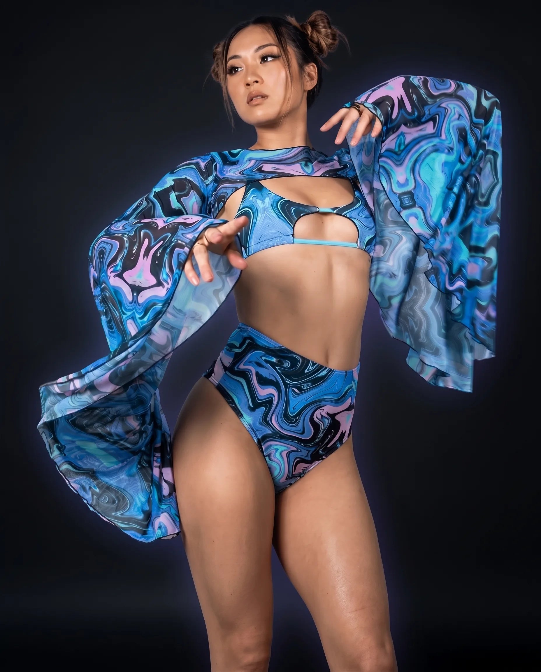 Glacial Mesh Bell Sleeves