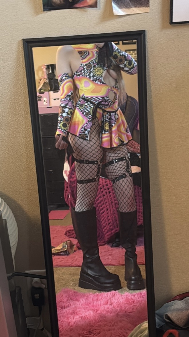 Vanessa's photo wearing the Sundaze Chakra Bodysuit